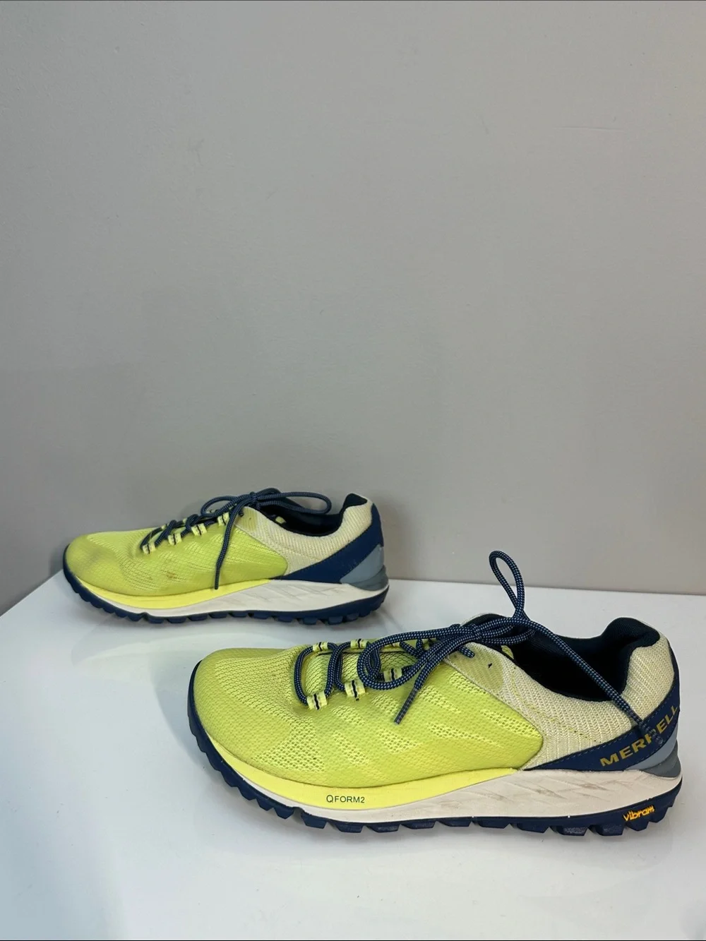 Merrell Antora 2 Yellow Running Shoes Size 10 J067196 Athletic Hiking
